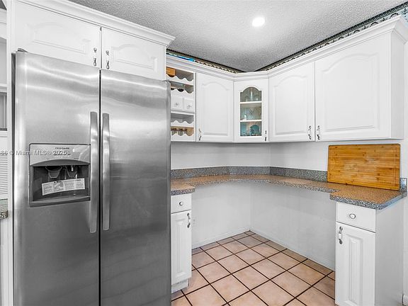 5th image of 4511 NW 84th Ave