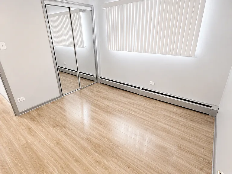 7043 S East End Ave #2A — Photo 25