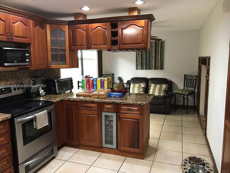 2nd image of 8901 SW 150th Place Cir