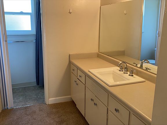 3rd image of 655 Reseda Dr APT 10