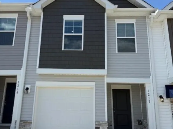 1212 Forestbrook Ln, Spartanburg, SC 29303