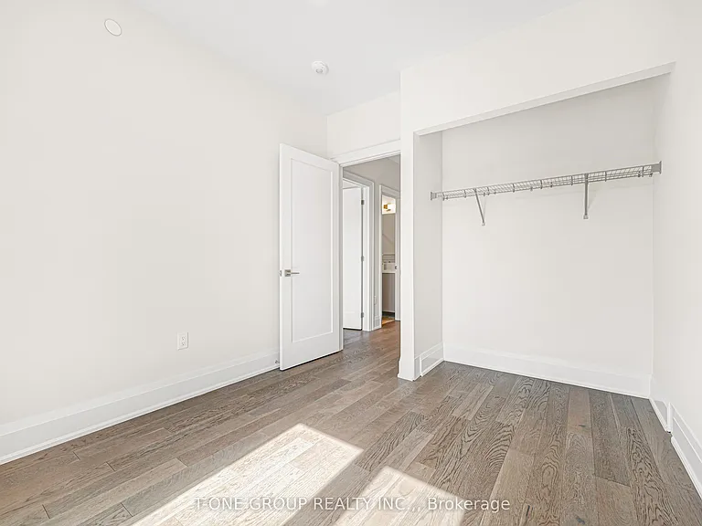 106 Grimsby Ln — Photo 33