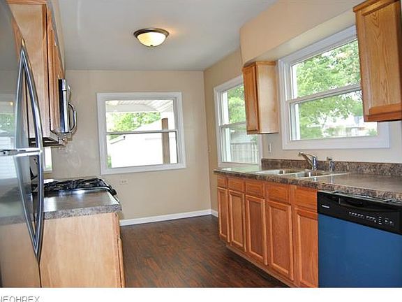 5th image of 2341 6th St