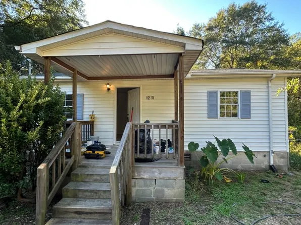 1218 Essex Ave, Gastonia, NC 28052