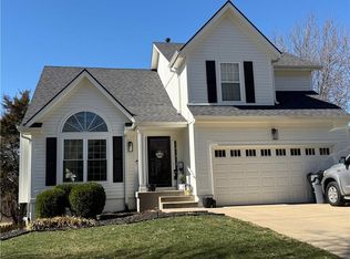 12280 S Crest Dr, Olathe, KS 66061