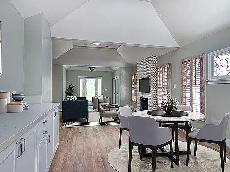 363 Huntley Dr — Photo 12