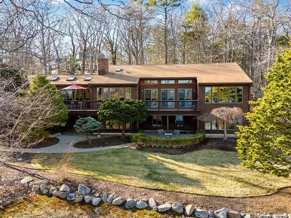 92 Hesperus Ave, Gloucester, MA 01930