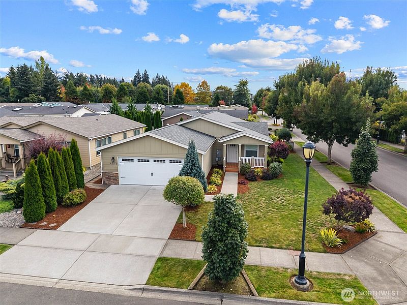 4th image of 4273 35th Avenue SE