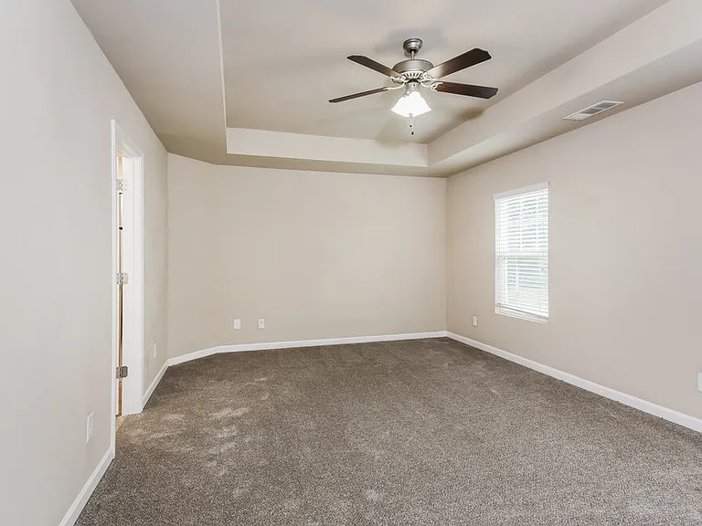 217 Jefferson Ave — Photo 11
