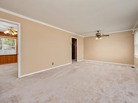 2nd image of 1931 Bartway Dr