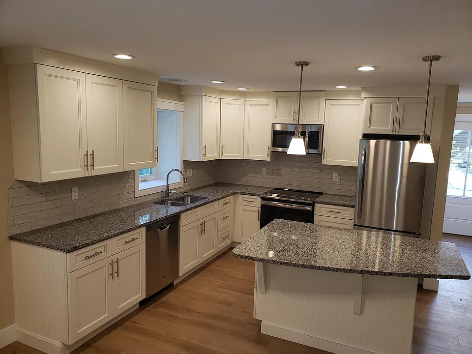 22 State St #1