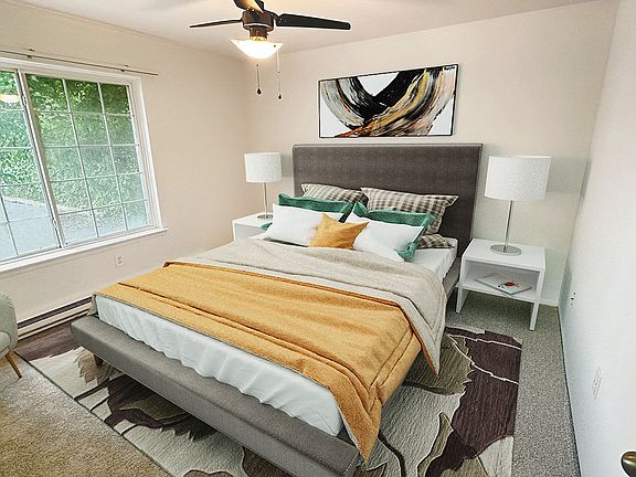 Large 1 bedroom modern full featured flat with upscale upgrades