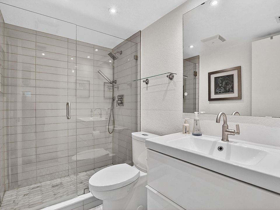 1st image of 5851 Camino Del Sol Apt 402