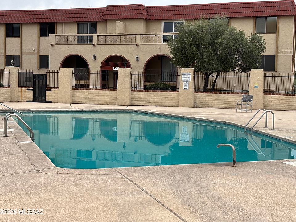 1st image of 6331 N Barcelona Ct Unit 920