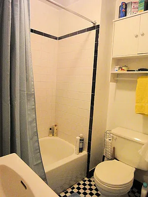 Rented by DSA Realty | media 49