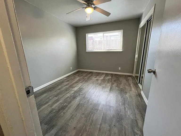 2514 Q St #5 — Photo 9