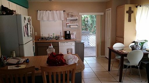 2nd image of 610 SE 13th Ct APT B
