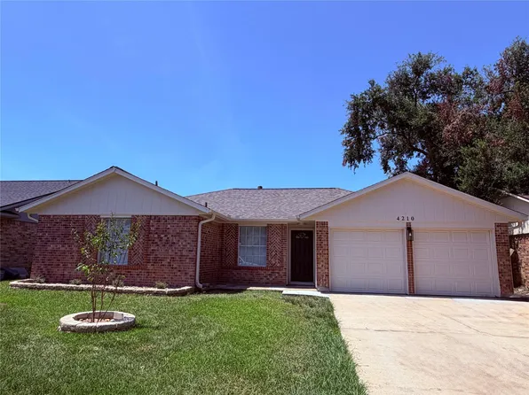 4210 Steep Rock Dr, Pasadena, TX 77504