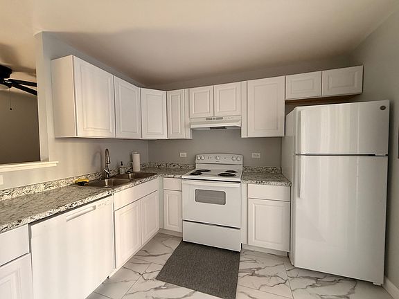 4th image of 202 S Waters Edge Dr APT 102