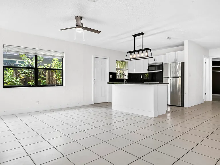 1515 NW 8th Ave #1515 — Photo 7