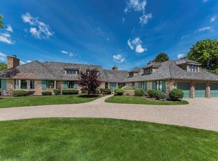 9314 Firth Ct, Crystal Lake, IL 60014
