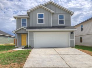 504 Wild Goose Dr, Luling, TX 78648