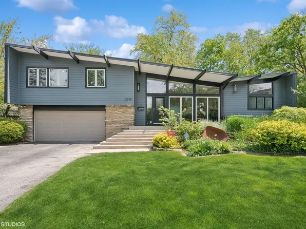 2719 Alison Ln, Wilmette, IL 60091