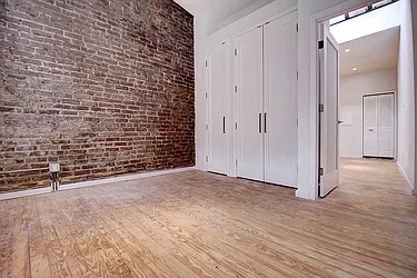 Rented by Urbane Brokerage