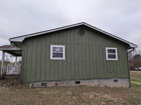 3rd image of 780 Rankin Hill Rd