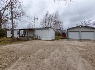 13227 Summit Dr, De Soto, MO 63020