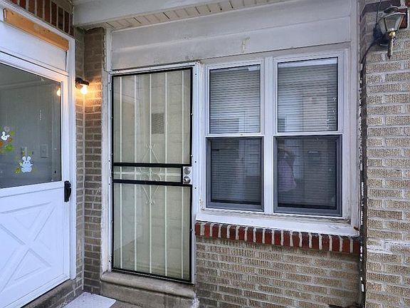 4th image of 3450 Ryan Ave