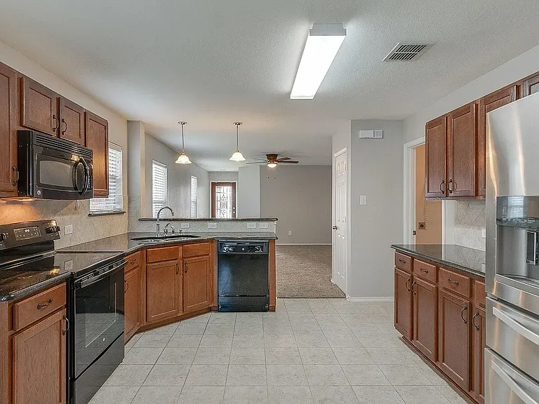 8833 Quarry Ridge Trl — Photo 7
