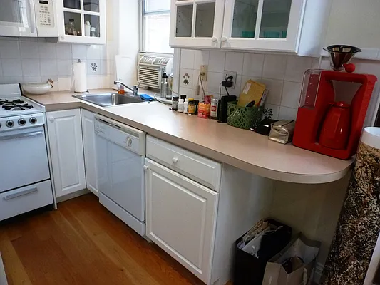 Rented by (Legacy) NY Quality Living Uptown | media 23