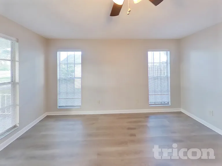 11011 Greenaire Dr — Photo 3