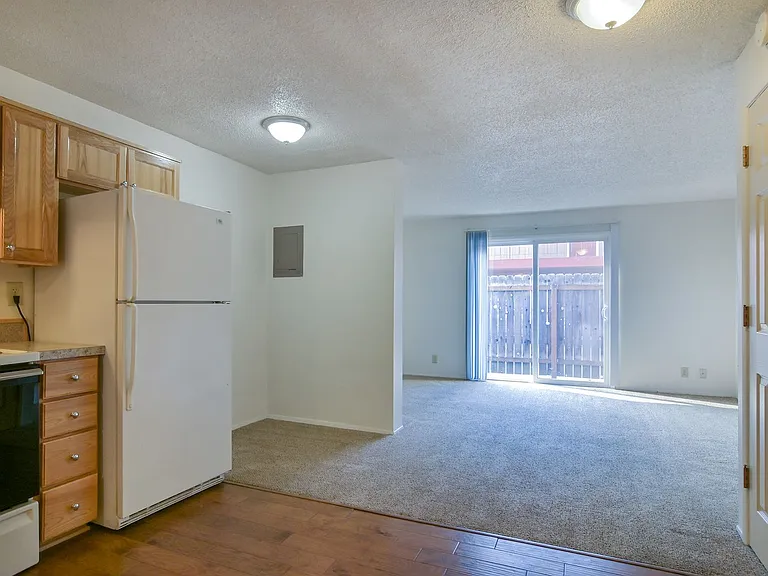 1437 High St — Photo 30