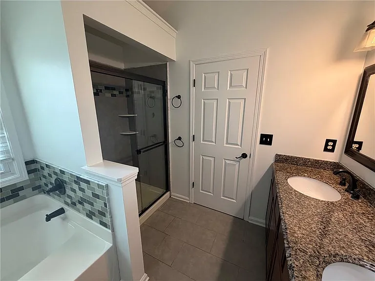 1430 Whatley Mill Cir — Photo 7