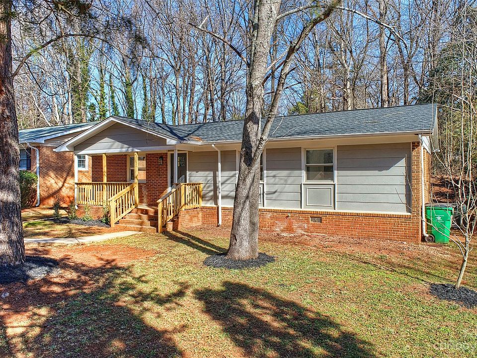 2504 Longleaf Dr Charlotte NC 28210 Zillow   Bea7a4cfb004e36a71a49ccbe35961a2 Cc Ft 960 