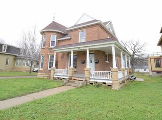 1616 S Riverfront Dr #2, Mankato, MN 56001