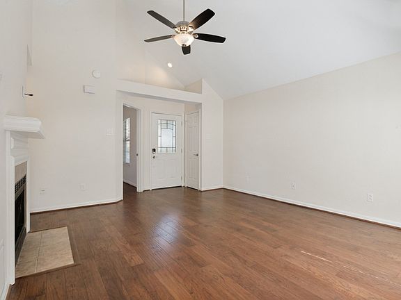 5th image of 18131 Whispering Gables Ln