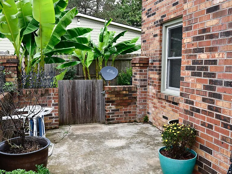 317 Darby Creek Rd — Photo 2