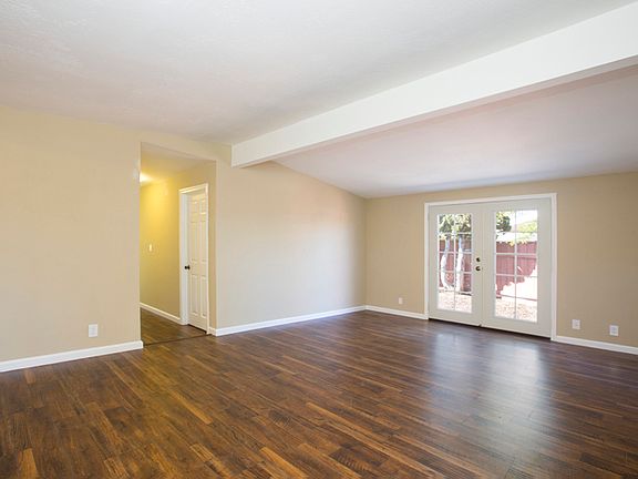 4th image of 5031 Canosa Ave