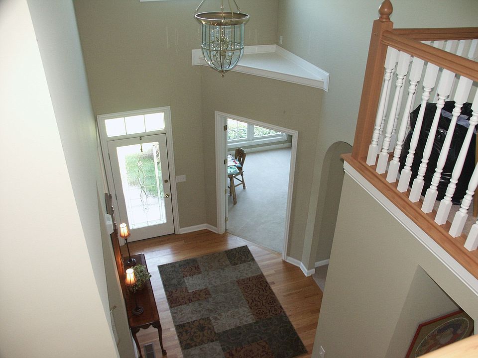 1st image of 2996 Montclair Ave
