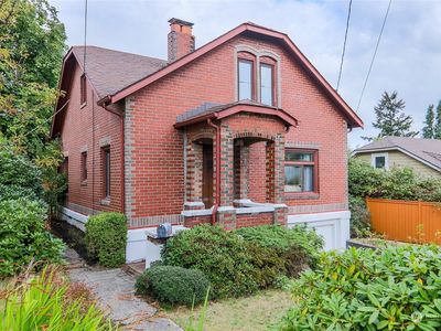 906 N 87th Street, Seattle, WA, 98103