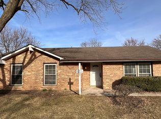 745 Harvard Ln, Matteson, IL 60443