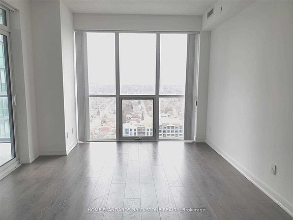 2nd image of 5168 Yonge St #3203