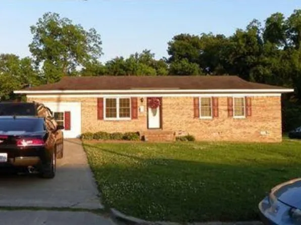 124 Hatton St, Williamston, NC 27892