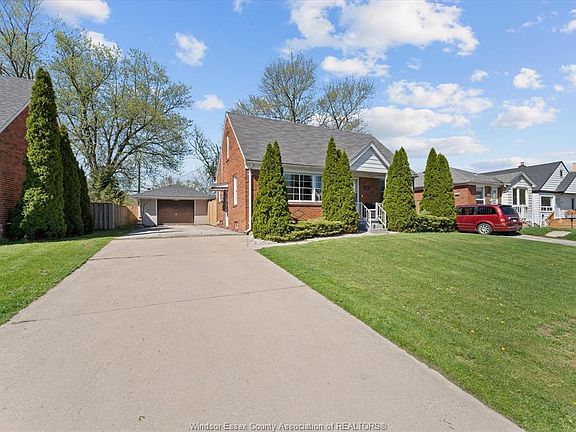 2nd image of 341 Lauzon Rd
