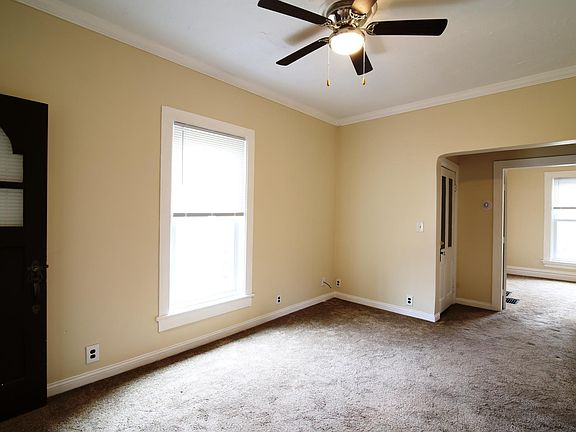 4th image of 583 Maryland Ave W