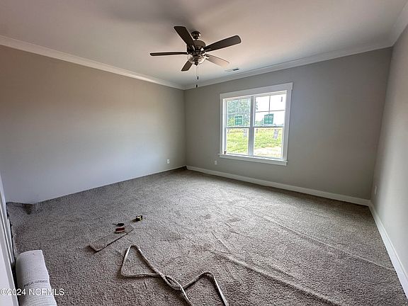 4th image of 216 Ruskin Drive