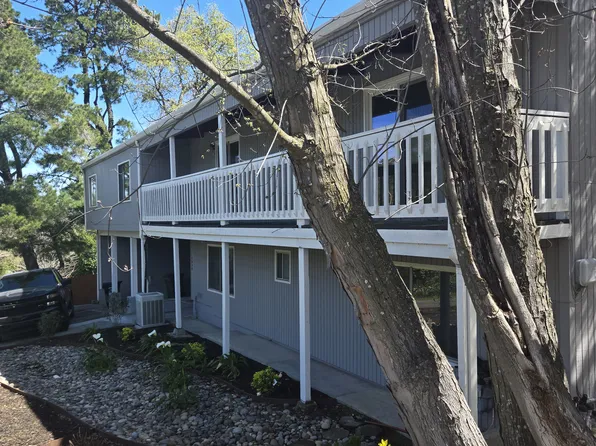 1536 Pleasant Hill Rd, Lafayette, CA 94549